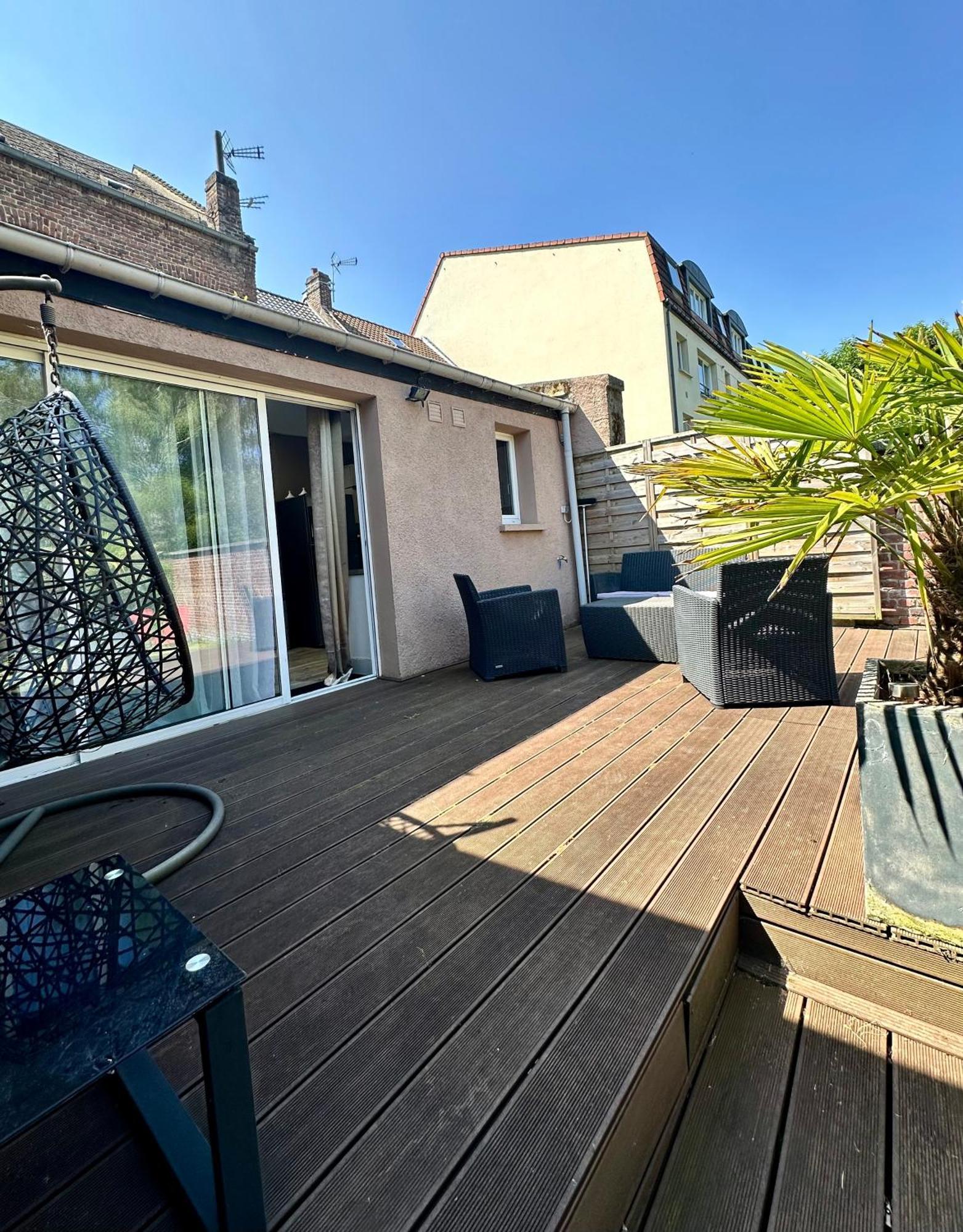 Oasis Citadine Terrasse Intime Jardin Privatif En Plein Centre Ville 70M2 康布雷 外观 照片